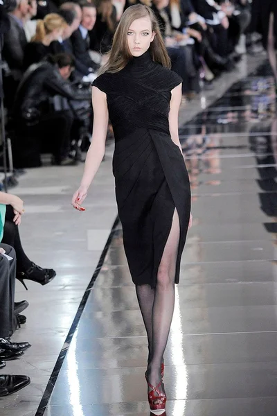 Look 7